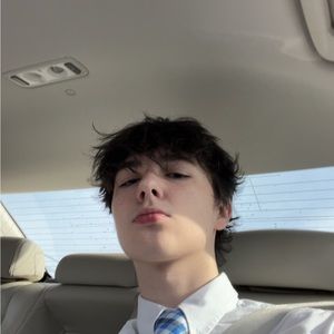 Meet your Posher, Evan